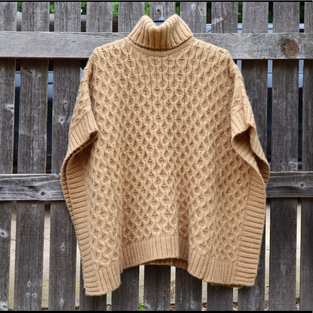MICHAEL KORS  TURTLENECK PONCHO🍁